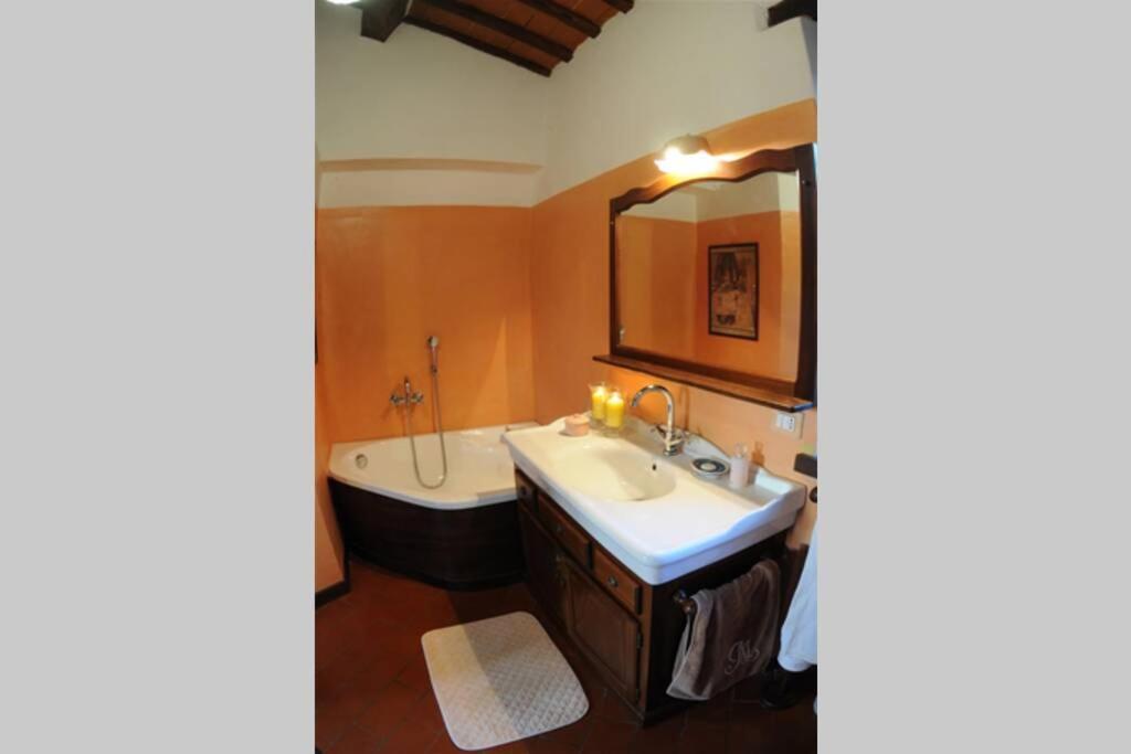Exclusive Villa Parrano - Countryside With Pool Exterior photo